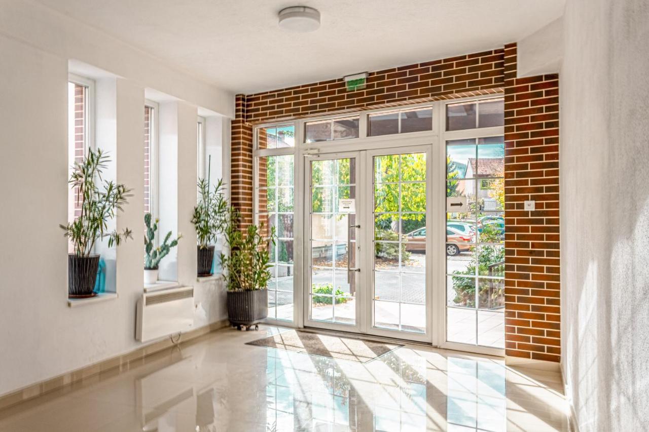 Opera Apart Apartment บราชอฟ ภายนอก รูปภาพ